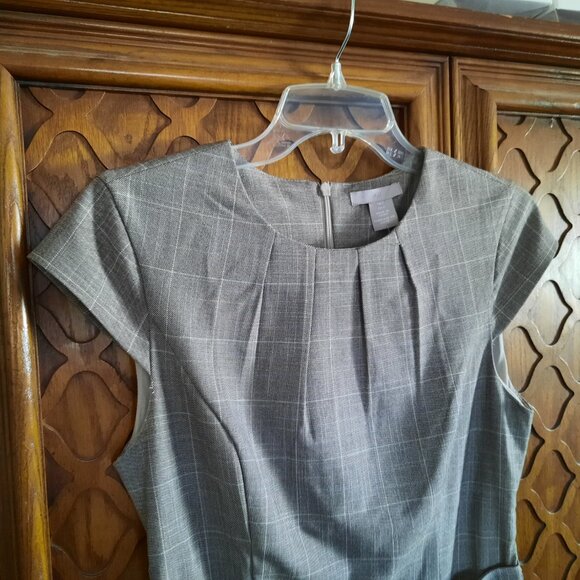 H&M Windowpane Plaid Belted Sheath Dress Office Work NWT!-  Beige/Gray, Size S - Picture 3 of 16